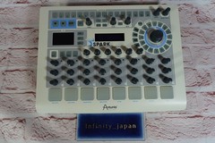 Arturia SPARK Creative Drum Machine Pad Controller fast ship from JP unit only