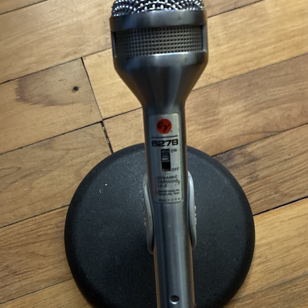 Shure 627B Dynamic Wired Handheld/Stand Mic w/ On/Off Switch & Desk Stand