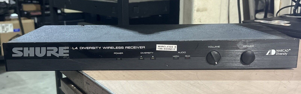 SHURE L4 DIVERSITY WIRELESS RECEIVER MODEL L4-CD
