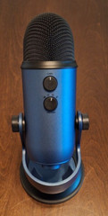 Blue Yeti Professional Multi-Pattern USB Condenser Microphone – Midnight Blue…