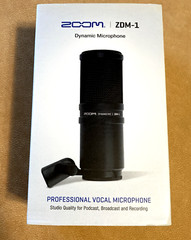 Zoom ZDM-1 200M Dynamic Vocal Microphone Podcasting Broadcast Record Unused NEW