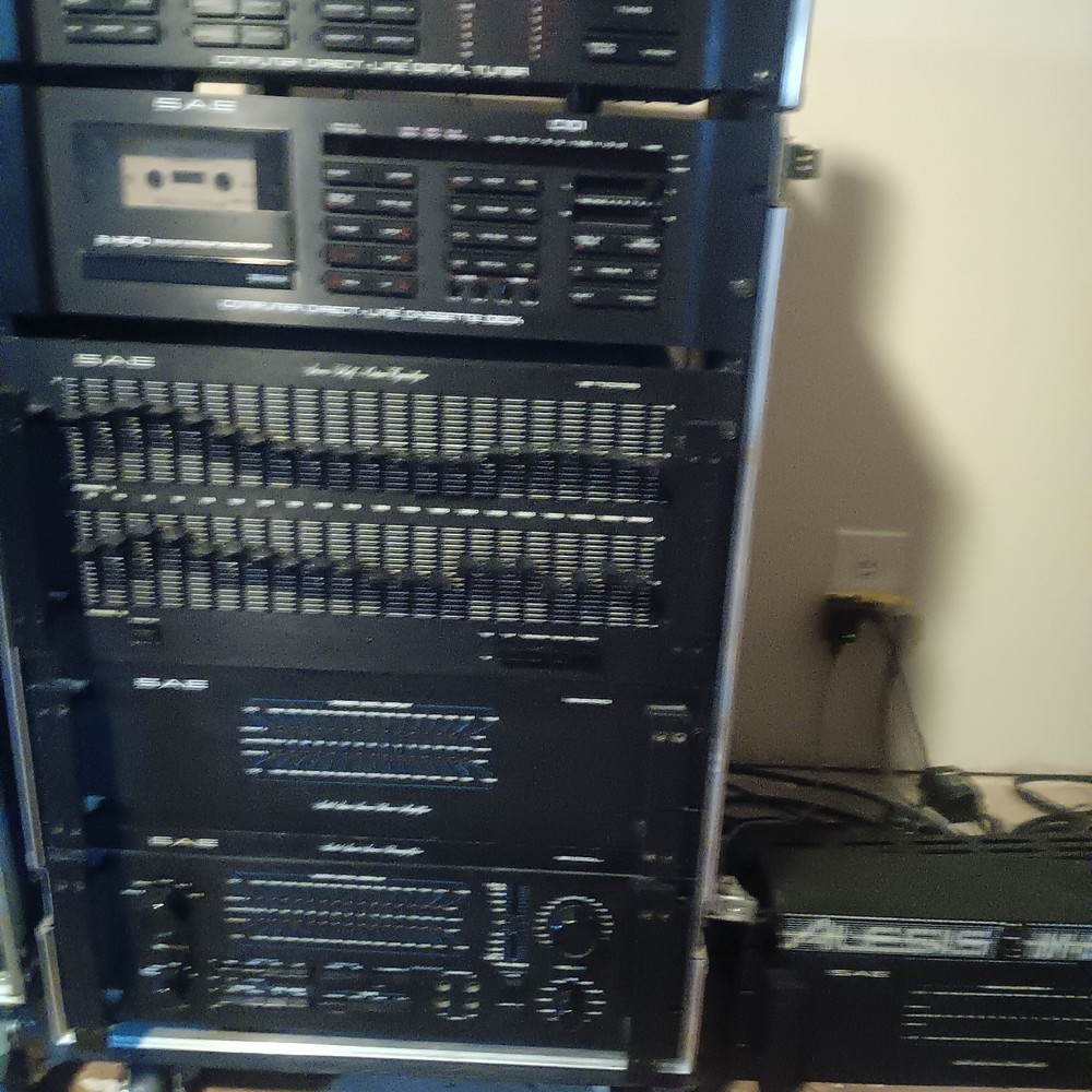 SAE STEREO SYSTEM
