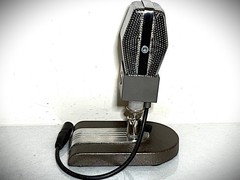 Gorgeous „RCA 74B Clone“ Ribbon Microphone w/RCA style stand, PRO sound (HEAR!)