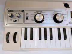 KORG microKORG XL Synthesizer Vocoder Limited Color Beige