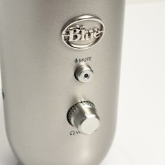 Blue Yeti USB Condenser Microphone Silver Multi Pattern Tested Working ONLY