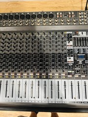 Behringer Europower PMP6000 20-Channel 1600W Powered Mixer Power On Semi Tested