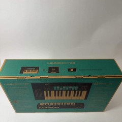 Novation Launchkey 25 USB-MIDI Controller
