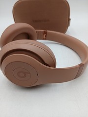 Beats Studio Pro x Kim Kardashian Bluetooth Noise Cancelling Headphones -(I3-B2)