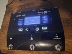TC-Helicon Play Acoustic Digital Vocal Processor & Multi-Effects Acoustic Guitar