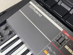 Roland JUNO-106 Polyphonic Synthesizer 61-Key Analog MIDI w/ Hard Case Manual