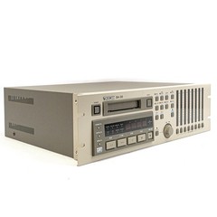 TASCAM DA-38 8-Track Digital Audio Recorder w/ RC-808 Remote DA38 Hi8 DTRS