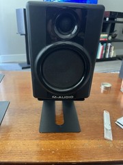 New Srutueo Black Steel Desktop Speaker/Monitor Stands (2).