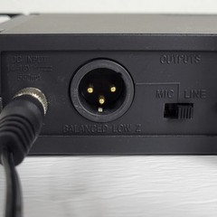 SHURE Wireless Controller ULXS4 J1 554-590MHz, Both Antennae and Power Supply