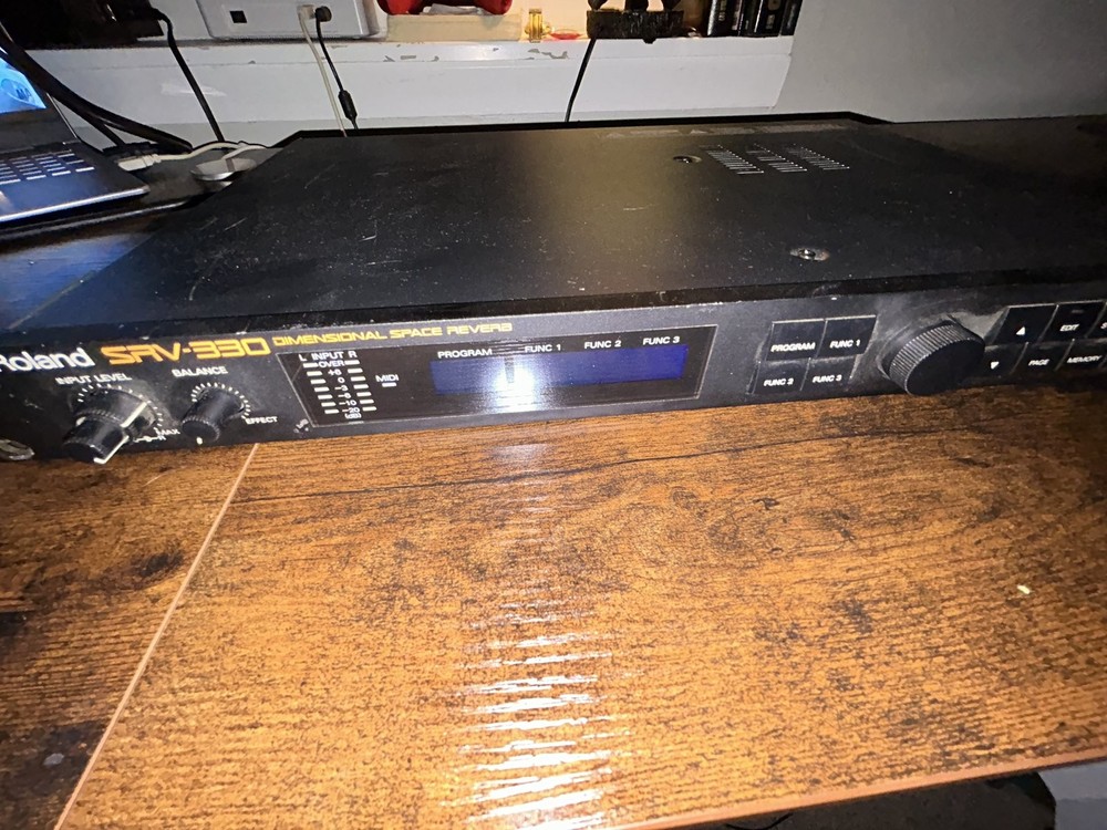 Roland SRV-330 Dimensional Space Reverb – Tested Working 1U Rack