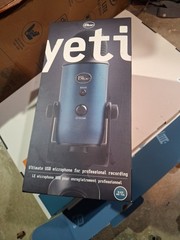 Yeti Blue Microphone 988-000110 Wired USB Microphone New In Box
