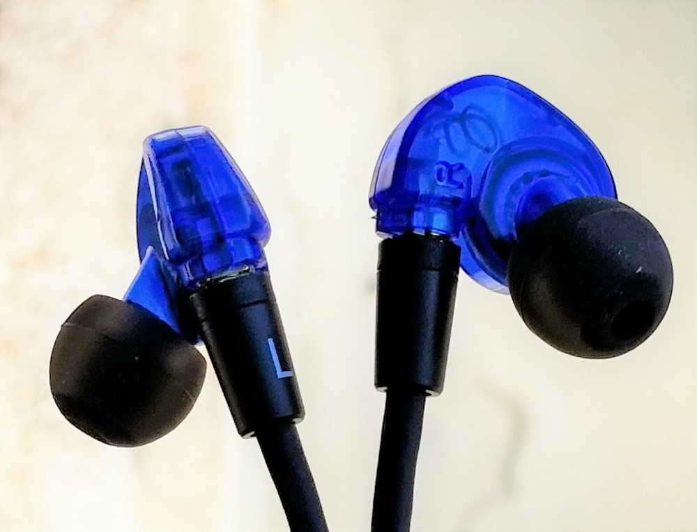FCS110 BLUE – 10.2 Dynamic Driver In Ear Monitor Earphone G10-FXA2