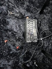 Samson XP308i Portable PA System Mixer with iPod Docking station/Two monitors