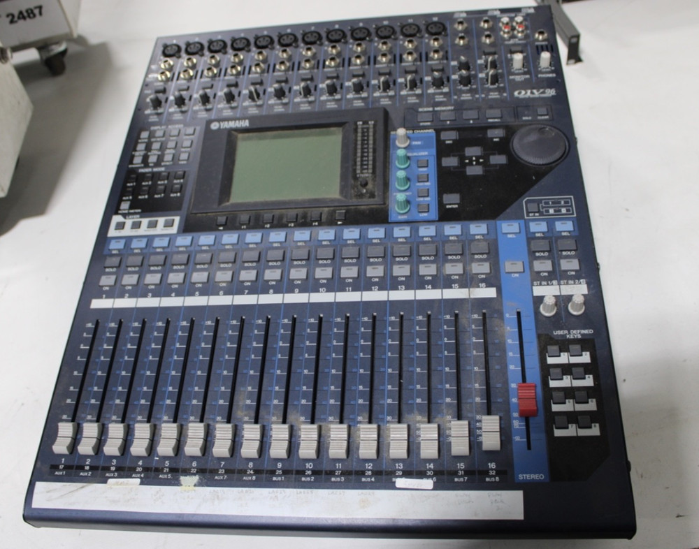 Yamaha 01V96VCM 24-Bit/96k Digital Recording Mixer CG008R5