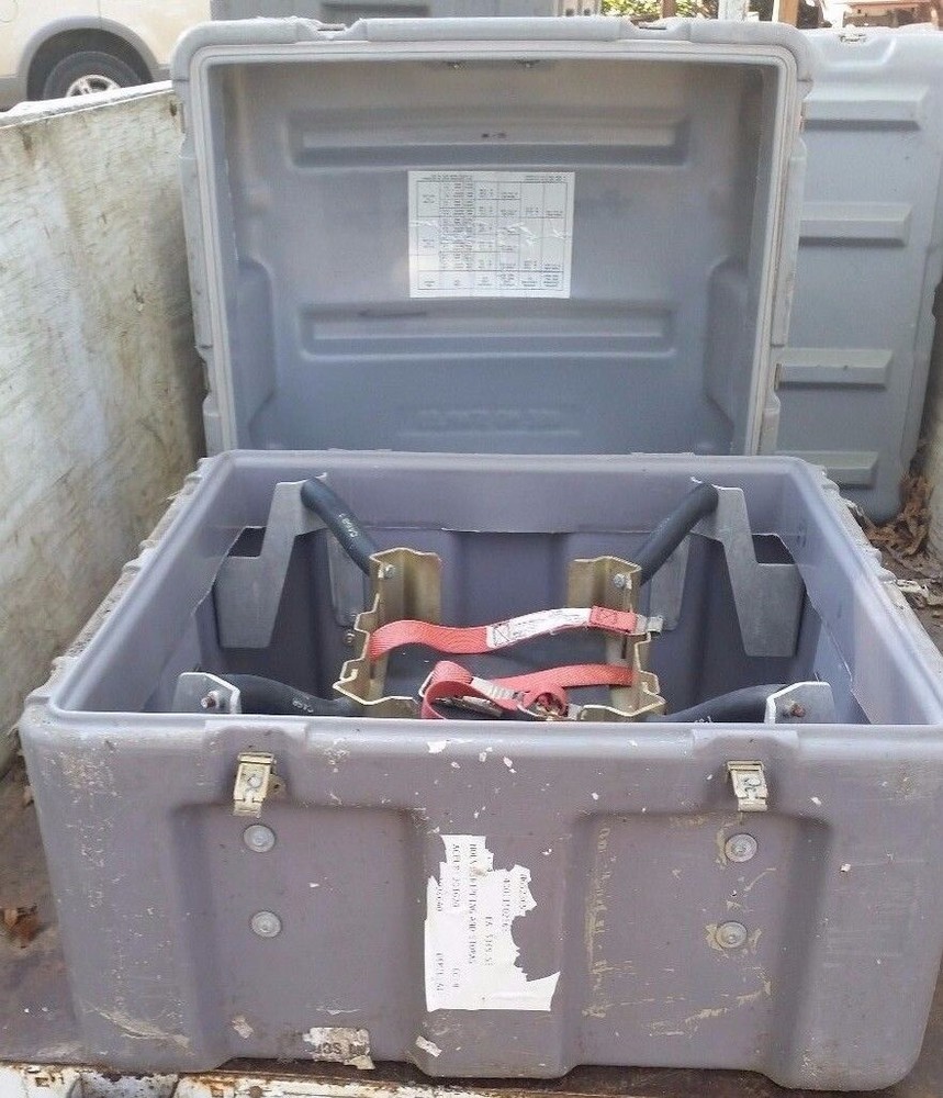 Hardigg 24 x 23 x 21 Military Shipping Storage Case Pelican Computer Instruments