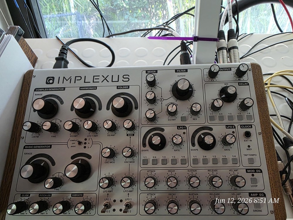 Majella Audio Implexus Analog Desktop Synthesizer Built-In Effects USB MIDI I/O