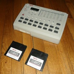 TR-808 & 909 Sounds for Akai S20/REMIX 88 Drum Kit Sample Pack Floppy Disk