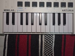 Arturia MiniLab MKII – USB MIDI Keyboard Controller