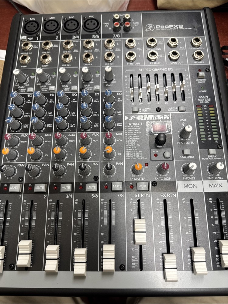 Mackie PROFX8 8-Channel Professional Effects Mixer