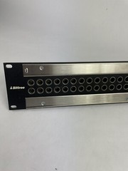 Bittree Audio Patchbay B52T 2WTHD 2×26 2RU Panel Black Normalling Terminating