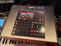 AKAI MPC One Black Standalone Sampler with Power Cable Open Box Beatbox Beats