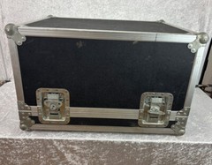 Flight From flight road case (22″ x 16″ x 8″ area)