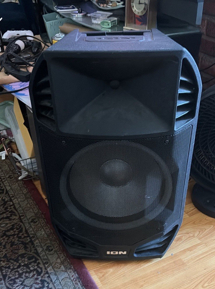 ION IPA 1453 15in Portable Illuminated PA Speaker 450W RMS USB AUX XLR
