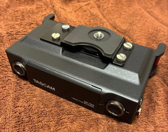 TASCAM DR-70D LINEAR PCM RECORDER 4-Track Audio Field Recorder/Mixer DC6V