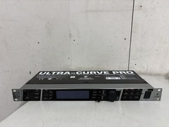 Behringer DEQ2496 Ultra-Curve Pro Digital Audio Processor 24bit/96kHz EQ RTA