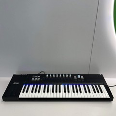 Native Instruments Komplete Kontrol s49 Controller keyboard