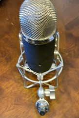 Blue Yeti Pro USB/XLR Condenser Microphone Rare W/ Pro Balance Mount & Screen