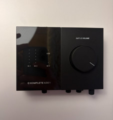 Native Instruments Komplete Audio 1