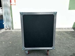 MOTION LABS 400AMP 1300-400A-18-2-01 POWER DISTRO W/ WHEELED CASE# 3492 THS