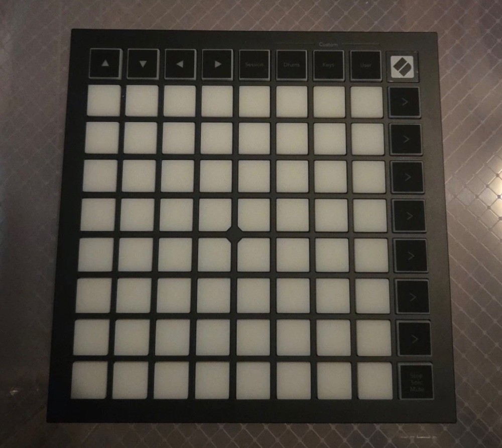 Novation Launchpad Mini MK3 MKIII Ableton Live MIDI USB 64 RGB Pad Controller