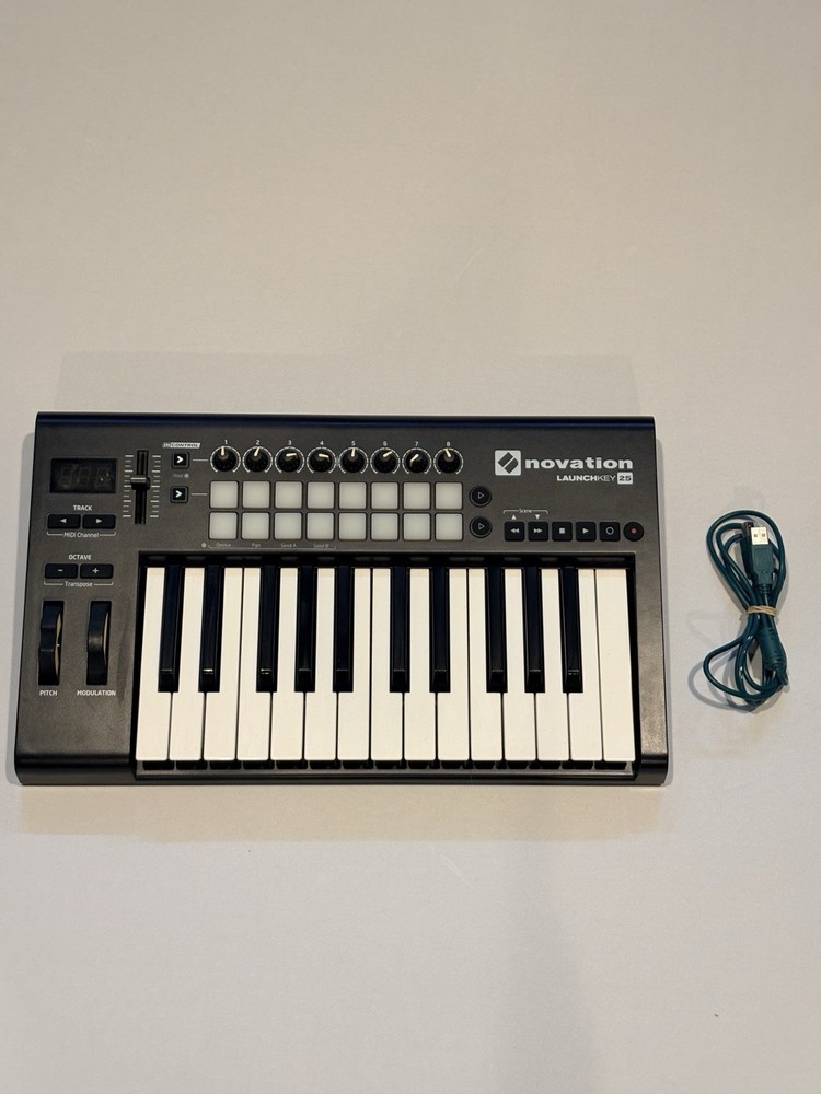 Novation Launchkey 25 – Used