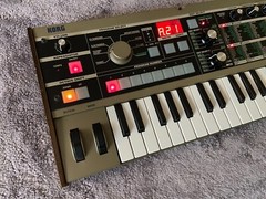 Slightly Used!  Korg microKorg Synthesizer w/Original Power Adapter 