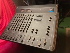 Vintage FENDER 4208 Analog model 8 channel Mixer works needs TLC – LOCAL best