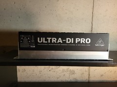 Behringer Ultra-DI Pro DI800 -Channel Direct Box
