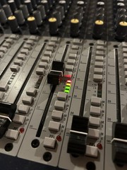 Soundcraft GB8 40 40-Channel Mixing Console