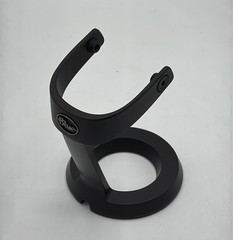 Blue Microphone Stand for the Yeti Nano – Black (/RT6-23114-NANOSTAND-BLK-UG)