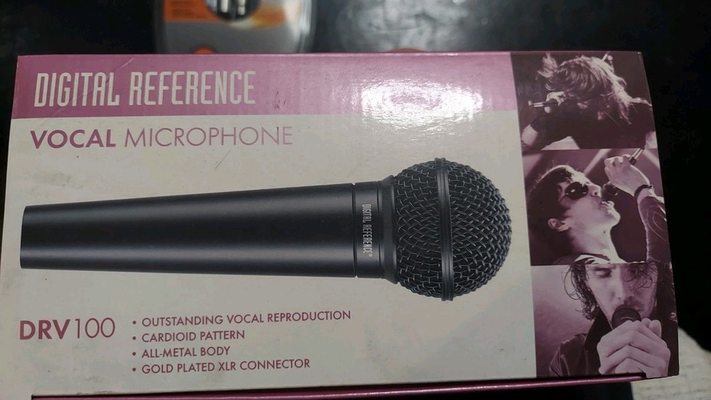 Digital Reference DRV100 Vocal Mic with 25′ Cable