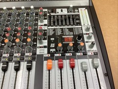 Behringer Europower PMP4000 1600W 16-Ch Powered Mixer – see description