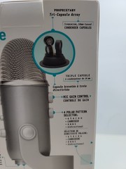 BRAND NEW – Blue Yeti – Professional USB Microphone – 988-000103 – Silver