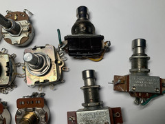 23 Potentiometers & Foot Switches For Vintage Moog Synthesizers