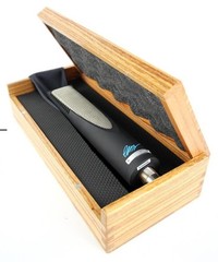 Se Electronics RNR1 Recording Ribbon Microphone+Shockmount+Wooden box+Metal case