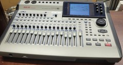 AKAI Professional&Digital Personal Studio DPS16 16trMTR 24bit 96kHz 10GB HD AsIS